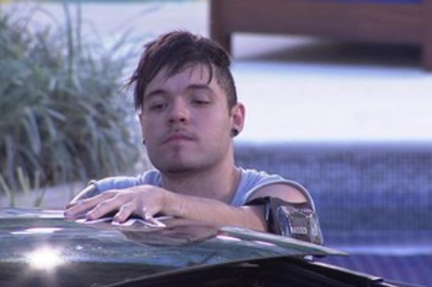 Gaúcho Nasser vence a primeira prova de resistência do BBB 13 Reprodução/Globo.com Gaúcho Nasser vence a primeira prova de resistência do BBB 13 Reprodução/Globo.com