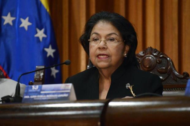 Judiciário permite posse de Chávez depois do dia 10 LEO RAMIREZ/AFP