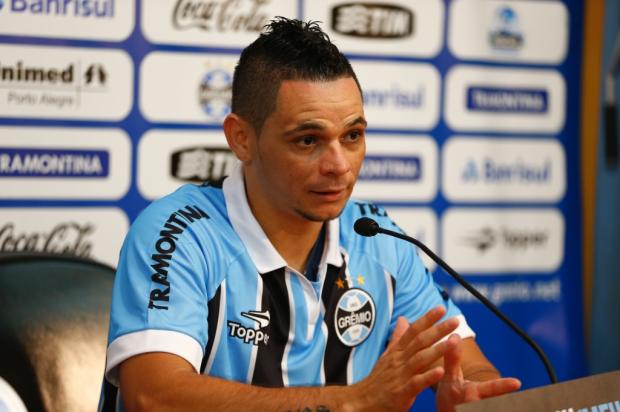 Com vínculo por três temporadas, Pará comemora retorno ao Grêmio Félix Zucco/Agência RBS/
