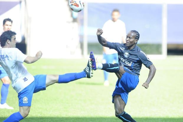 Luxemburgo esboça time titular e Grêmio empata em 0 a 0 contra o Canoas Ricardo Duarte/Agencia RBS