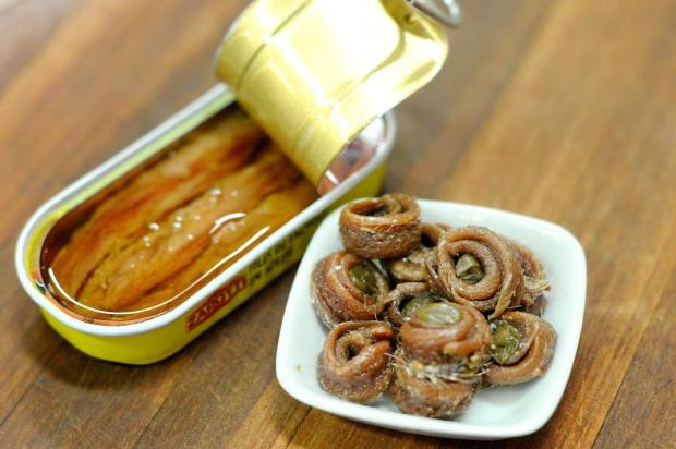 Anchova incrementa molhos, saladas e coberturas de pizza com sabor forte Caco Konzen/Especial Anchova incrementa molhos, saladas e coberturas de pizza com sabor forte Caco Konzen/Especial