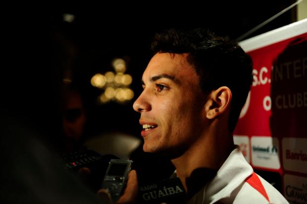 Caio é apresentado no Inter: "Esse é um dos dias mais felizes da minha vida" Mauro Vieira/