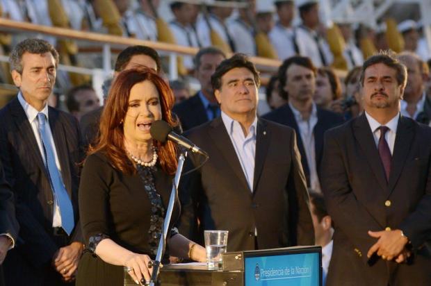 Fragata Libertad é recebida com festa pelo governo argentino Leo la Valle/AFP Fragata Libertad é recebida com festa pelo governo argentino Leo la Valle/AFP