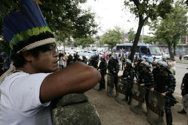 Batalhão de Choque cerca o antigo Museu do Índio, no Rio de Janeiro FABIO GONÇALVES/AGÊNCIA O DIA/ESTADÃO CONTEÚDO Batalhão de Choque cerca o antigo Museu do Índio, no Rio de Janeiro FABIO GONÇALVES/AGÊNCIA O DIA/ESTADÃO CONTEÚDO