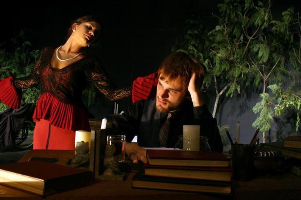 Montagem de 'A Gaivota', de Tchekhov, tem sessões até o final de janeiro André Netto/Divulgação