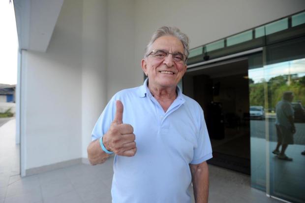 Após susto, Fábio Koff explica a indisposição que sentiu durante almoço,  em Florianópolis Flávio Neves/Agencia RBS