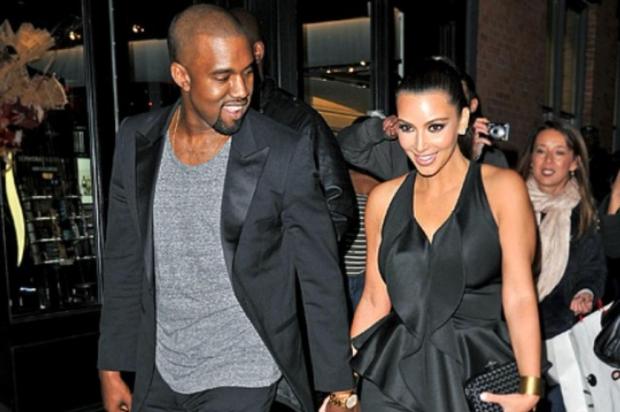 Kim Kardashian e Kanye West podem vir para o carnaval do Rio US Weekly/Reprodução Kim Kardashian e Kanye West podem vir para o carnaval do Rio US Weekly/Reprodução