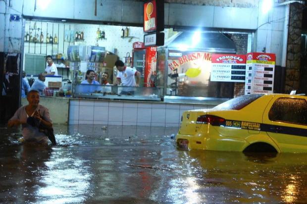 Chuva forte no Rio de Janeiro causa fechamento do Aeroporto Santos Dumont   Ernesto Carriço/Estadão Conteúdo