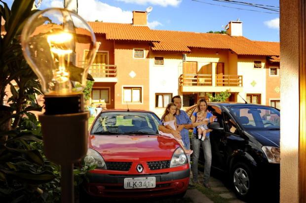 Aumento da gasolina atenua efeito da redução da tarifa de energia Adriana Franciosi/Agencia RBS Aumento da gasolina atenua efeito da redução da tarifa de energia Adriana Franciosi/Agencia RBS