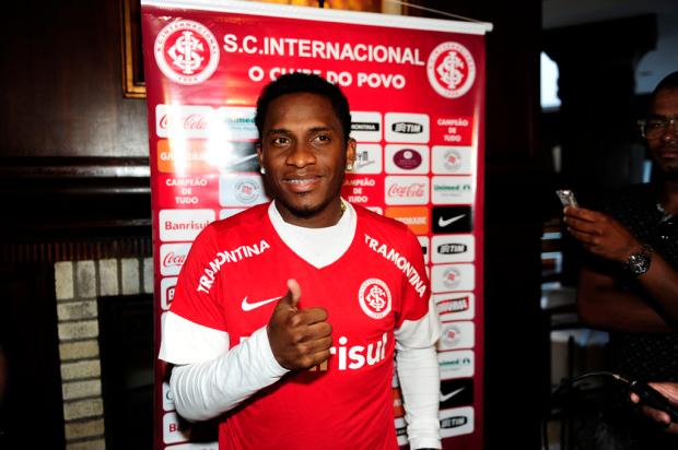 "No Inter, quero ser campeão brasileiro", diz Willians ao chegar em Gramado Mauro Vieira/ "No Inter, quero ser campeão brasileiro", diz Willians ao chegar em Gramado Mauro Vieira/