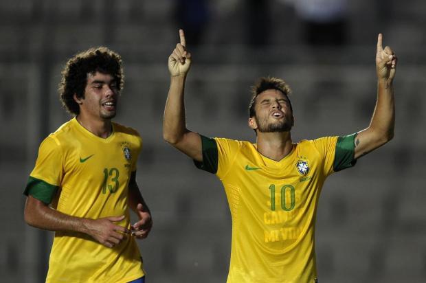 Sob o olhar de Marin, Brasil vence a primeira no Sul-Americano Sub-20 ALEJANDRO PAGNI/AFP