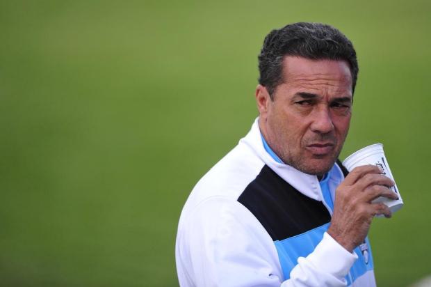 Com Vargas no banco, Luxa confirma o Grêmio para encarar a LDU em Quito Diego Vara/Agencia RBS