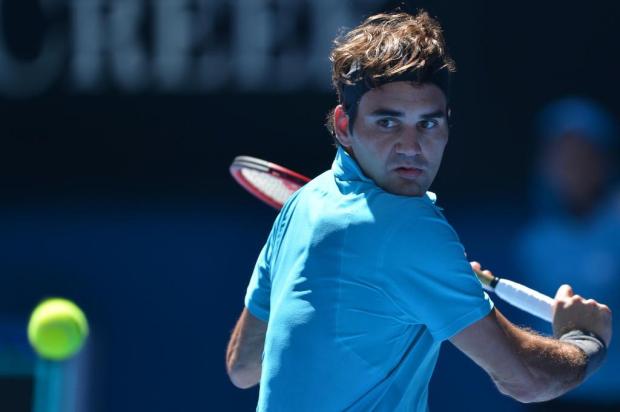 Federer vence freguês russo e avança à próxima rodada no Aberto da Austrália PETER PARKS/AFP Federer vence freguês russo e avança à próxima rodada no Aberto da Austrália PETER PARKS/AFP