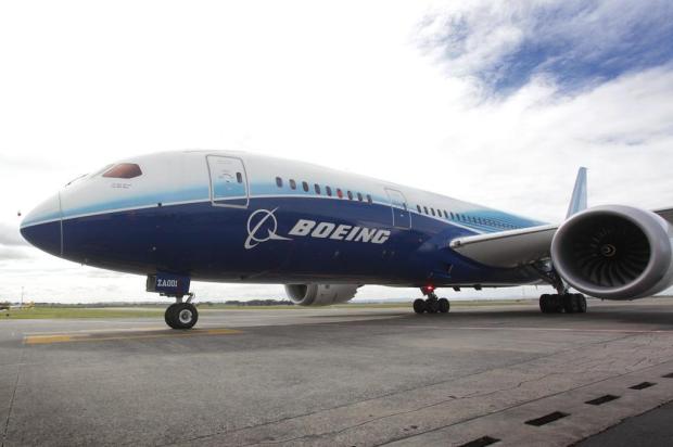 Seguindo EUA, Japão e Índia, Lan suspende voos com Boeing 787 BRADLEY AMBROSE/AFP