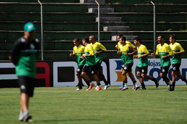 Lisca mantém dúvidas na equipe do Juventude para a estreia no Gauchão Maicon Damasceno, Agência RBS/