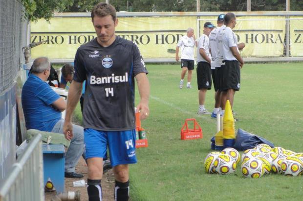 Ainda com dores, Fábio Aurélio segue sem previsão de estrear pelo Grêmio Adriano de Carvalho/Agencia RBS Ainda com dores, Fábio Aurélio segue sem previsão de estrear pelo Grêmio Adriano de Carvalho/Agencia RBS