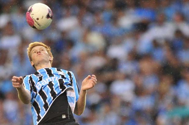 Chamado para o lugar de Vilson, Grolli faz primeiro trabalho em Quito Diego Vara/Agência RBS/