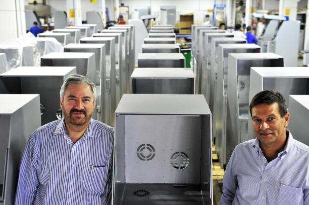 Grupo Digicon completa 35 anos no setor de tecnologia e alcança mercado asiático Tadeu Vilani/Agencia RBS Grupo Digicon completa 35 anos no setor de tecnologia e alcança mercado asiático Tadeu Vilani/Agencia RBS