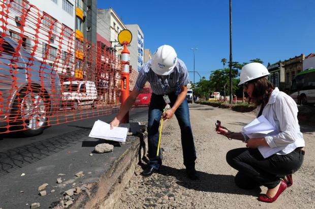 Ação do Tribunal de Contas gera economia de R$ 13 milhões em obras da Copa em Porto Alegre Fernando Gomes/Agencia RBS Ação do Tribunal de Contas gera economia de R$ 13 milhões em obras da Copa em Porto Alegre Fernando Gomes/Agencia RBS