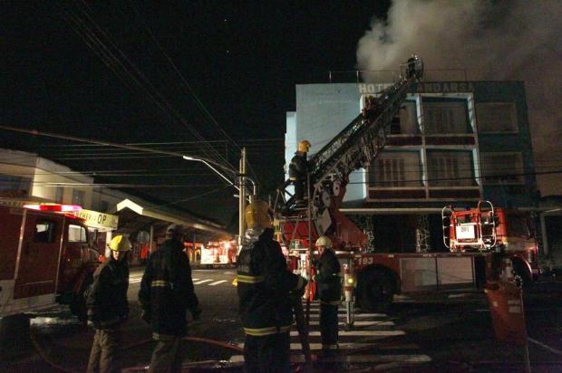 Incêndio atinge hotel em Novo Hamburgo, no Vale do Sinos Dani Barcellos/Especial