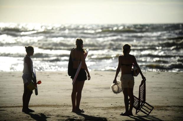 Segunda-feira de vento forte e mar gelado no Litoral Norte Ricardo Duarte/Agencia RBS