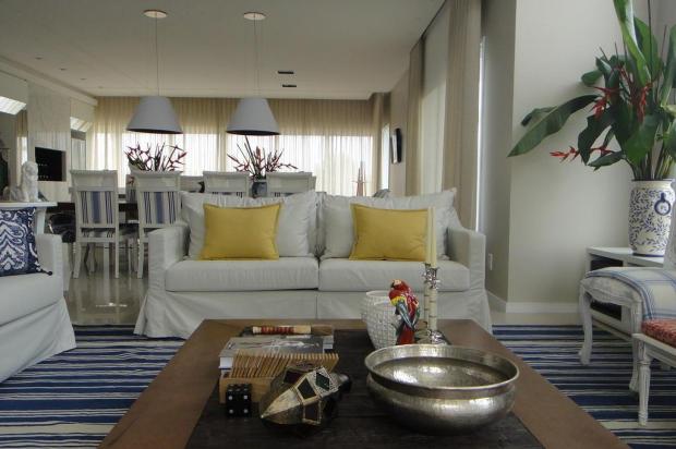 Mix de estilos cria decoração elegante e discreta em casa de veraneio em Torres Marcele Muraro/divulgação Mix de estilos cria decoração elegante e discreta em casa de veraneio em Torres Marcele Muraro/divulgação