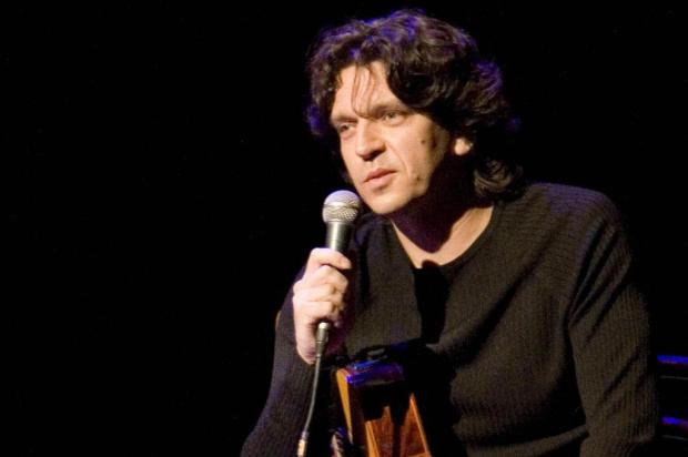 Carlos Badia apresenta o espetáculo 'Solos & Canções' Carlos Sillero/Divulgação Carlos Badia apresenta o espetáculo 'Solos & Canções' Carlos Sillero/Divulgação