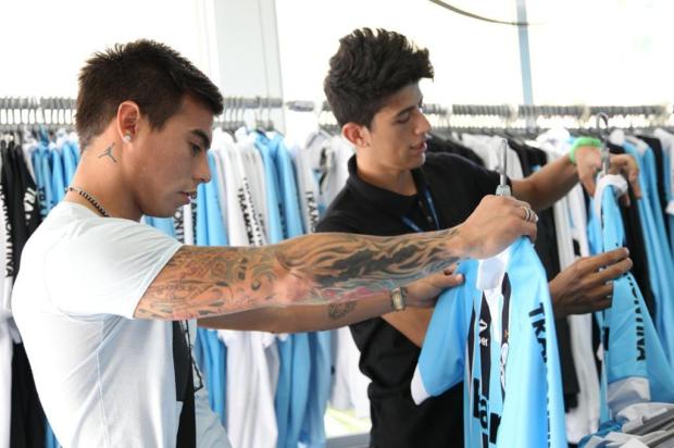 Com a chegada de Vargas, resta um nome para o Grêmio completar lista de inscritos na Libertadores Cristiano Oliveski/Grêmio FBPA Com a chegada de Vargas, resta um nome para o Grêmio completar lista de inscritos na Libertadores Cristiano Oliveski/Grêmio FBPA