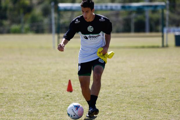 Volante Moisés quer agarrar nova oportunidade no time titular do Juventude Maicon Damasceno, Agência RBS/