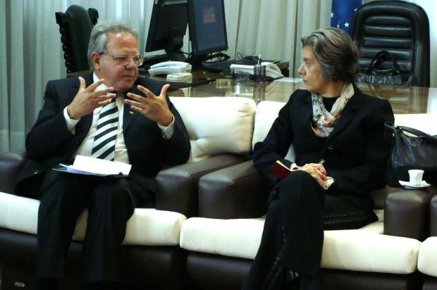Cármen Lúcia visita Porto Alegre para tratar do recadastramento biométrico Jônatas Costa/Divulgação Cármen Lúcia visita Porto Alegre para tratar do recadastramento biométrico Jônatas Costa/Divulgação