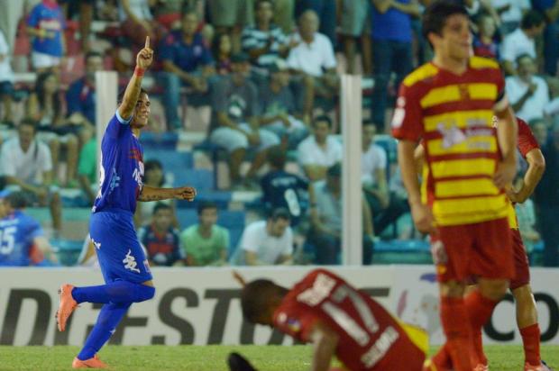 Tigre vence Deportivo Anzoátegui no primeiro jogo da Libertadores 2013 Leo LA VALLE/AFP Tigre vence Deportivo Anzoátegui no primeiro jogo da Libertadores 2013 Leo LA VALLE/AFP