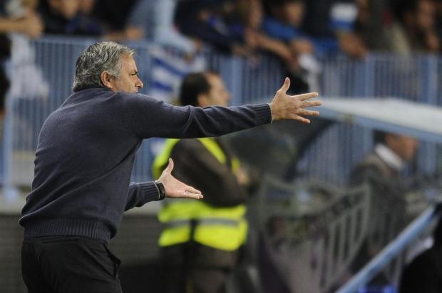 Mourinho desiste do Espanhol e pede foco na Liga dos Campeões PEDRO ARMESTRE/AFP