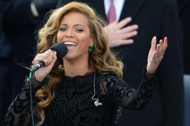 Beyoncé pode ter usado playback na posse de Obama Stan Honda/AFP