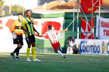 Inter B se recupera de tropeço na estreia do Gauchão e bate o Cerâmica por 2 a 1 (Félix Zucco/) Inter B se recupera de tropeço na estreia do Gauchão e bate o Cerâmica por 2 a 1 (Félix Zucco/)