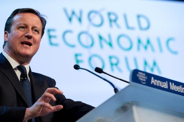 Em Davos, Cameron tenta tranquilizar a Europa JOHANNES EISELE/AFP Em Davos, Cameron tenta tranquilizar a Europa JOHANNES EISELE/AFP