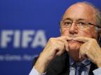 Blatter reage com 'satisfação' a relatório que culpa Teixeira, Leoz e Havelange FABRICE COFFRINI/AFP