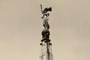 Mostra reúne fotografias do monumento a Júlio de Castilhos Acervo do Museu Joaquim Felizardo/Divulgação Mostra reúne fotografias do monumento a Júlio de Castilhos Acervo do Museu Joaquim Felizardo/Divulgação