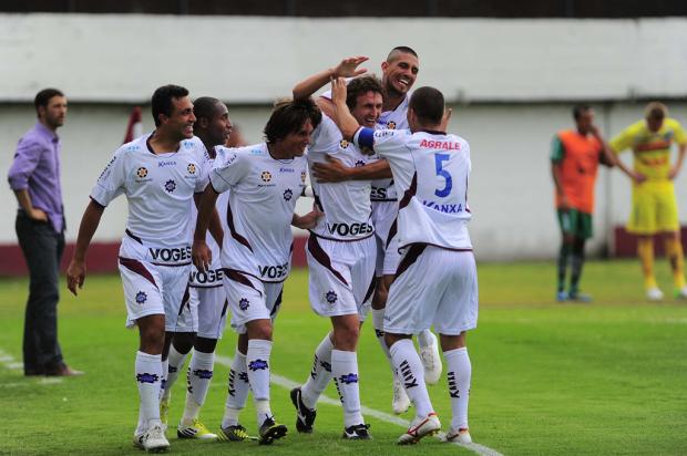 Caxias bate Veranópolis por 2 a 1 com gols de Rafael Santiago e Jean Porthus Junior, Agência RBS/