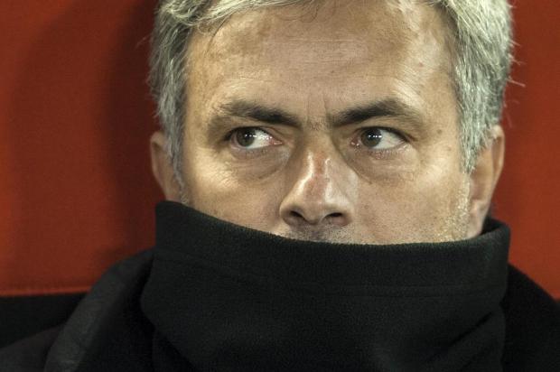 Direção do Real Madrid nega queda de braço entre jogadores e Mourinho DANI POZO/AFP Direção do Real Madrid nega queda de braço entre jogadores e Mourinho DANI POZO/AFP