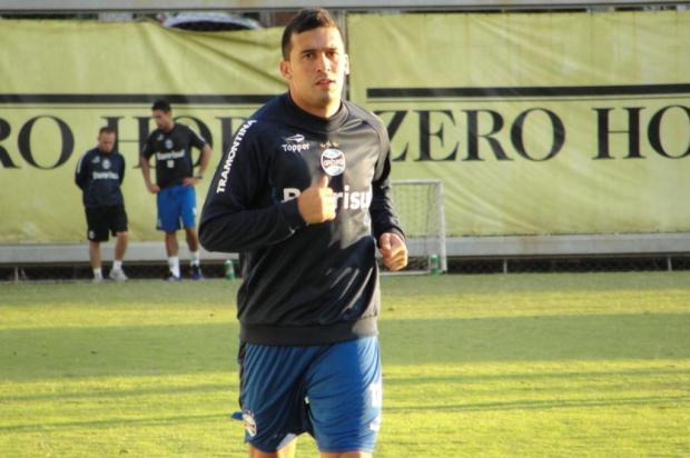 Lateral Edilson, ex-Grêmio, será apresentado nesta sexta pelo Botafogo Adriano de Carvalho/Agência RBS Lateral Edilson, ex-Grêmio, será apresentado nesta sexta pelo Botafogo Adriano de Carvalho/Agência RBS
