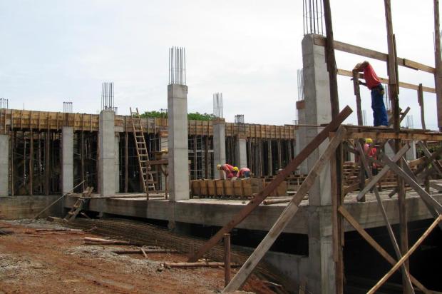 Prefeito interrompe obra de centro administrativo que já consumiu R$ 1,4 milhão em Santa Cruz do Sul Vanessa Kannenberg/Agência RBS