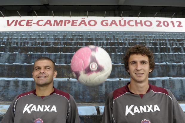 Remanescentes do vice-campeonato gaúcho de 2012, Umberto e Jean reencontram o Inter neste domingo Juan Barbosa /Agência RBS