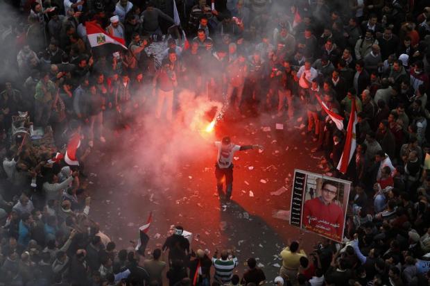 Confrontos no Egito deixam 30 mortos e mais de 300 feridos neste sábado MOHAMMED ABED/AFP