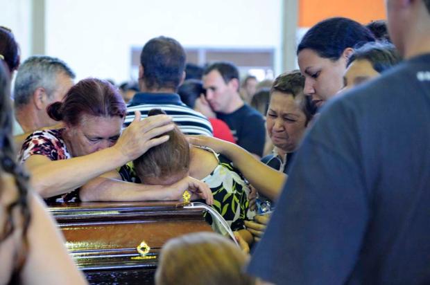 Incêndio em boate separou casais, irmãos e grupos de amigos Adriana Franciosi/