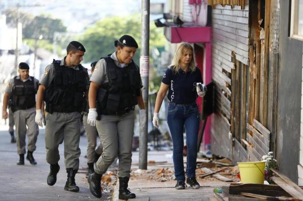 Polícia prende três pessoas investigadas por tragédia em Santa Maria Félix Zucco/Agencia RBS Polícia prende três pessoas investigadas por tragédia em Santa Maria Félix Zucco/Agencia RBS