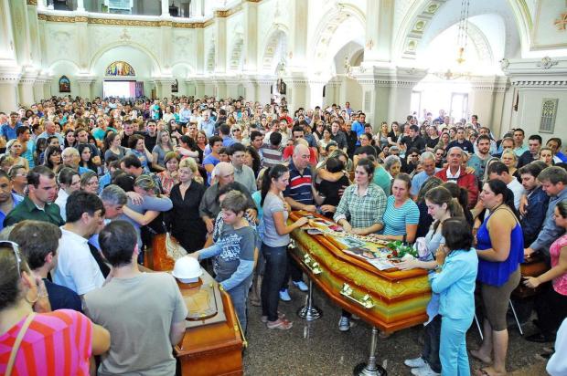 Mais de 700 pessoas se despedem de jovens em Santo Ângelo Fernando Gomes/Divulgação