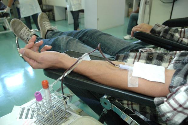 Número de doações de sangue em Caxias do Sul quadruplica com a tragédia de Santa Maria Camila Ruzzarin, divulgação/ Número de doações de sangue em Caxias do Sul quadruplica com a tragédia de Santa Maria Camila Ruzzarin, divulgação/