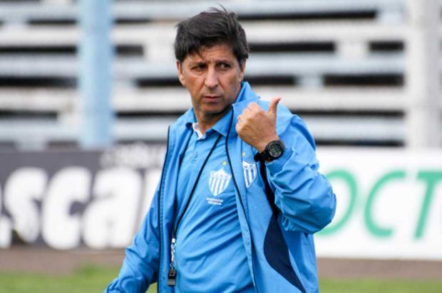 São Luiz anuncia Paulo Porto, que confia em recuperação: "Tudo é possível" Bruno Colombo/Divulgação/ECNH/