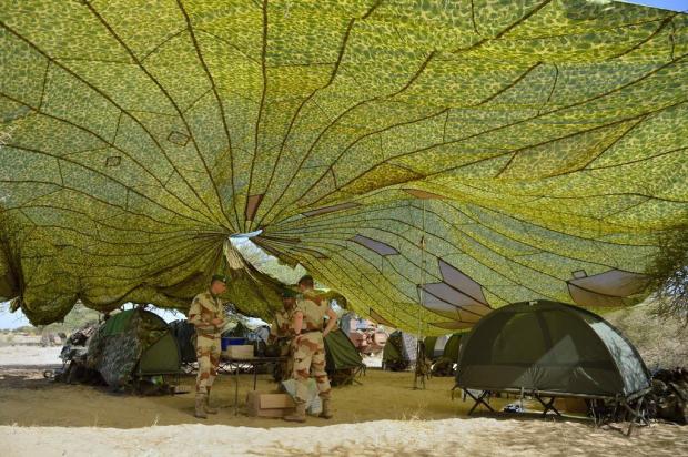 Soldados franceses entram em Kidal, último reduto dos islamitas  ERIC FEFERBERG/AFP