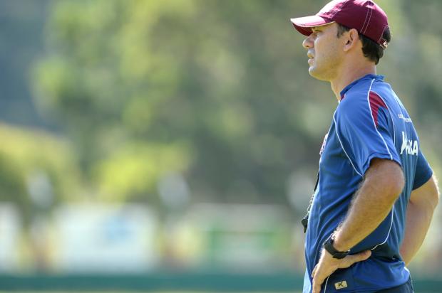 Bom rendimento com dois meias pode fazer Picoli repensar Caxias para o clássico Ca-Ju Juan Barbosa, Agência RBS/